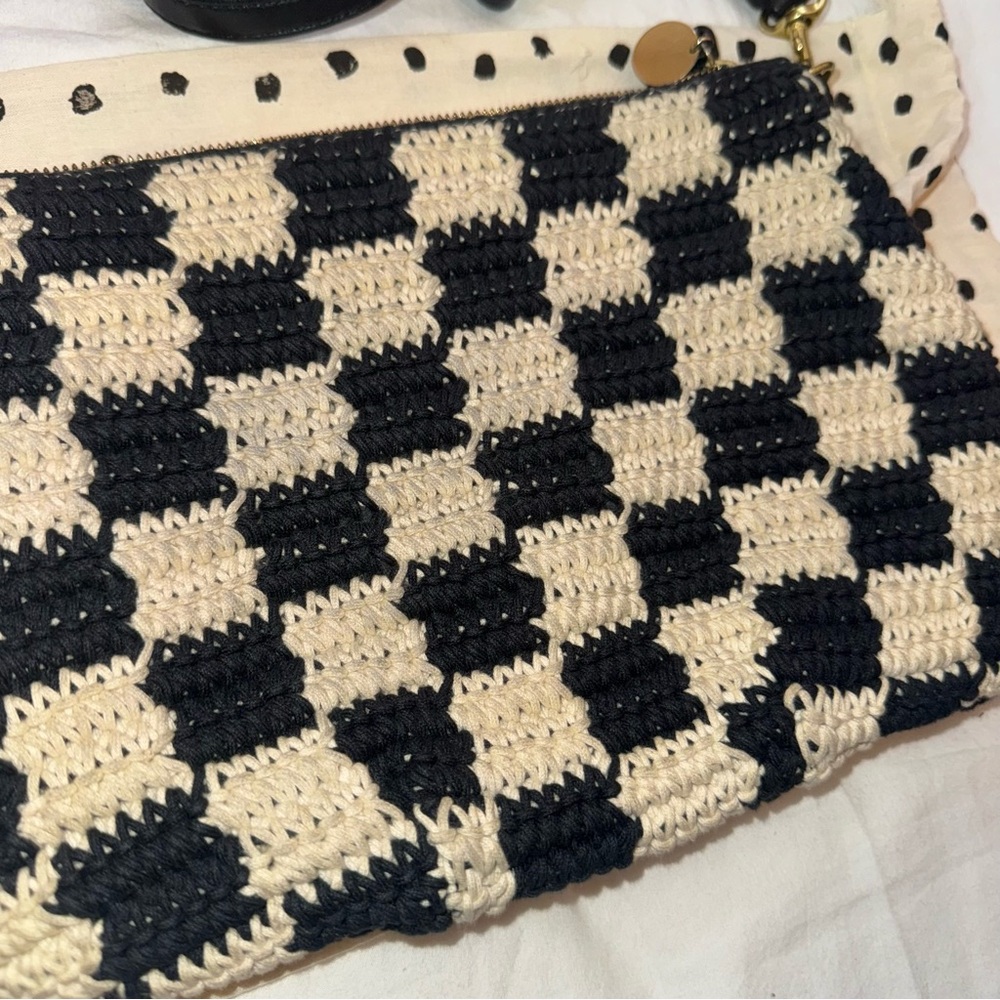 RARE Clare V. Crochet Checker Petit Moyen - Picture 7 of 8
